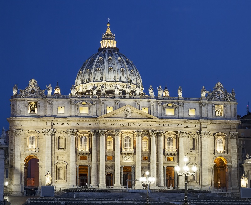 Imagem frontal do Vaticano, que já aceita a existência de vida extraterrestre.