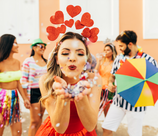 Carnaval com prevenção garante alegria e saúde.